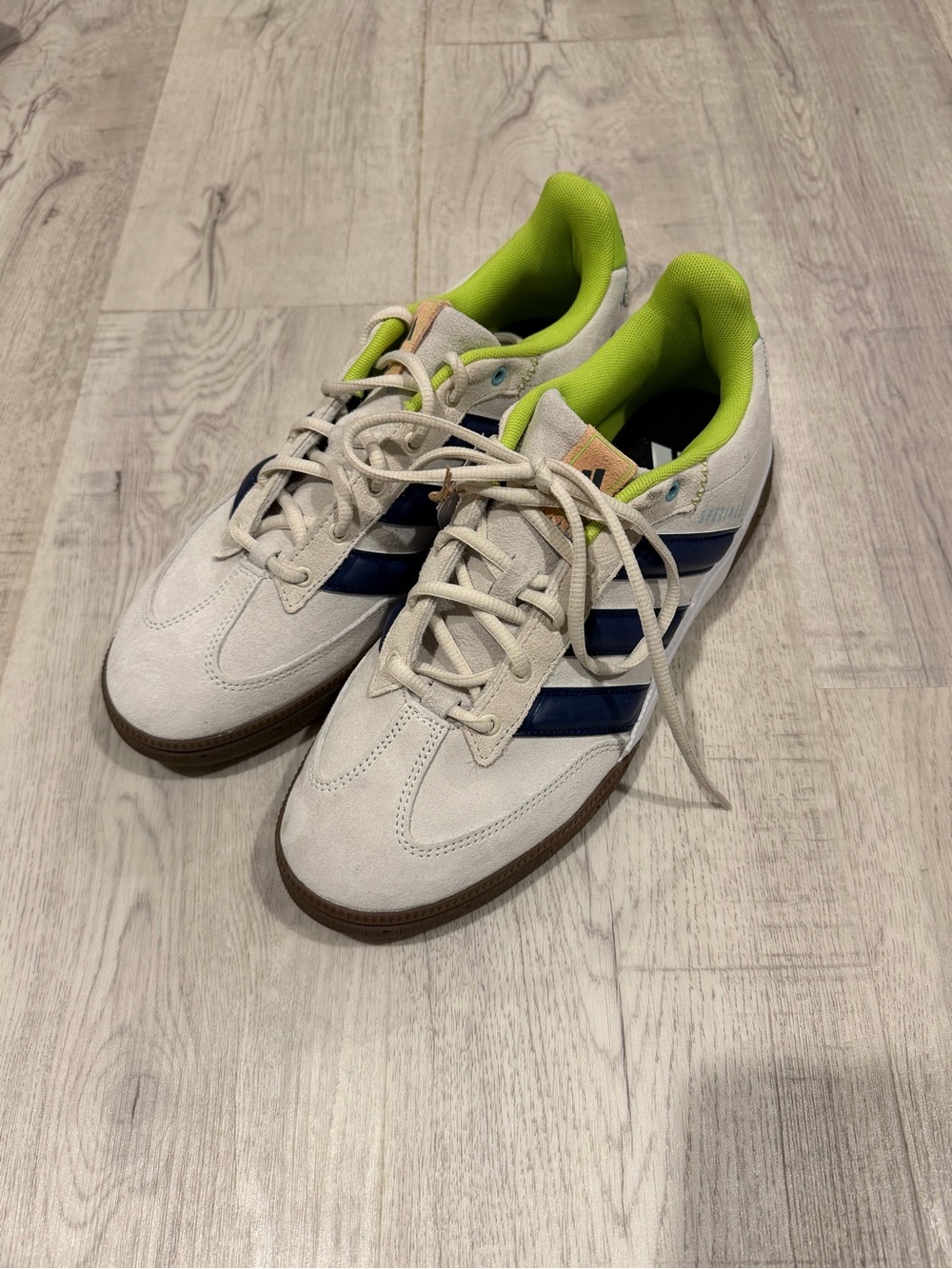 Adidas Spezialist sz 10 training hybrid